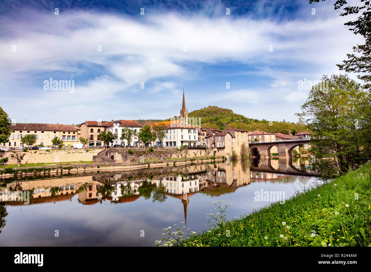 Saint Antonin Noble Val village, Tarn, Midi-Pyrénées, Occitanie, France Banque D'Images