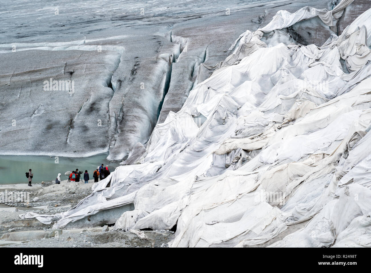 Le changement climatique, glacier du Rhône protégé avec chiffons, Suisse Banque D'Images