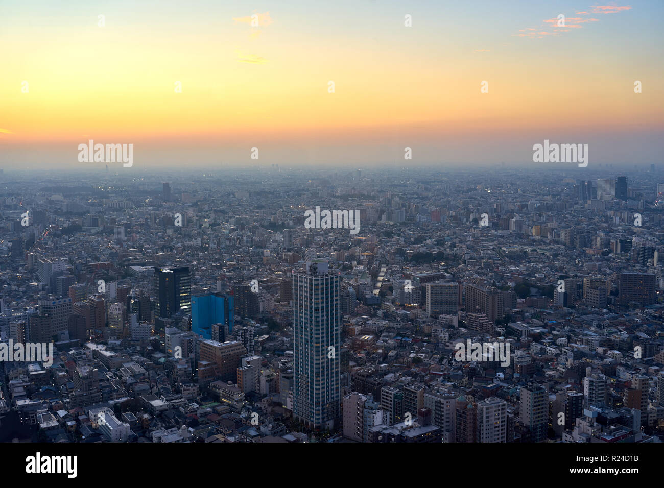 Cityscape view au coucher du soleil de la ville de Tokyo, Tokyo, Japon, Asie Banque D'Images