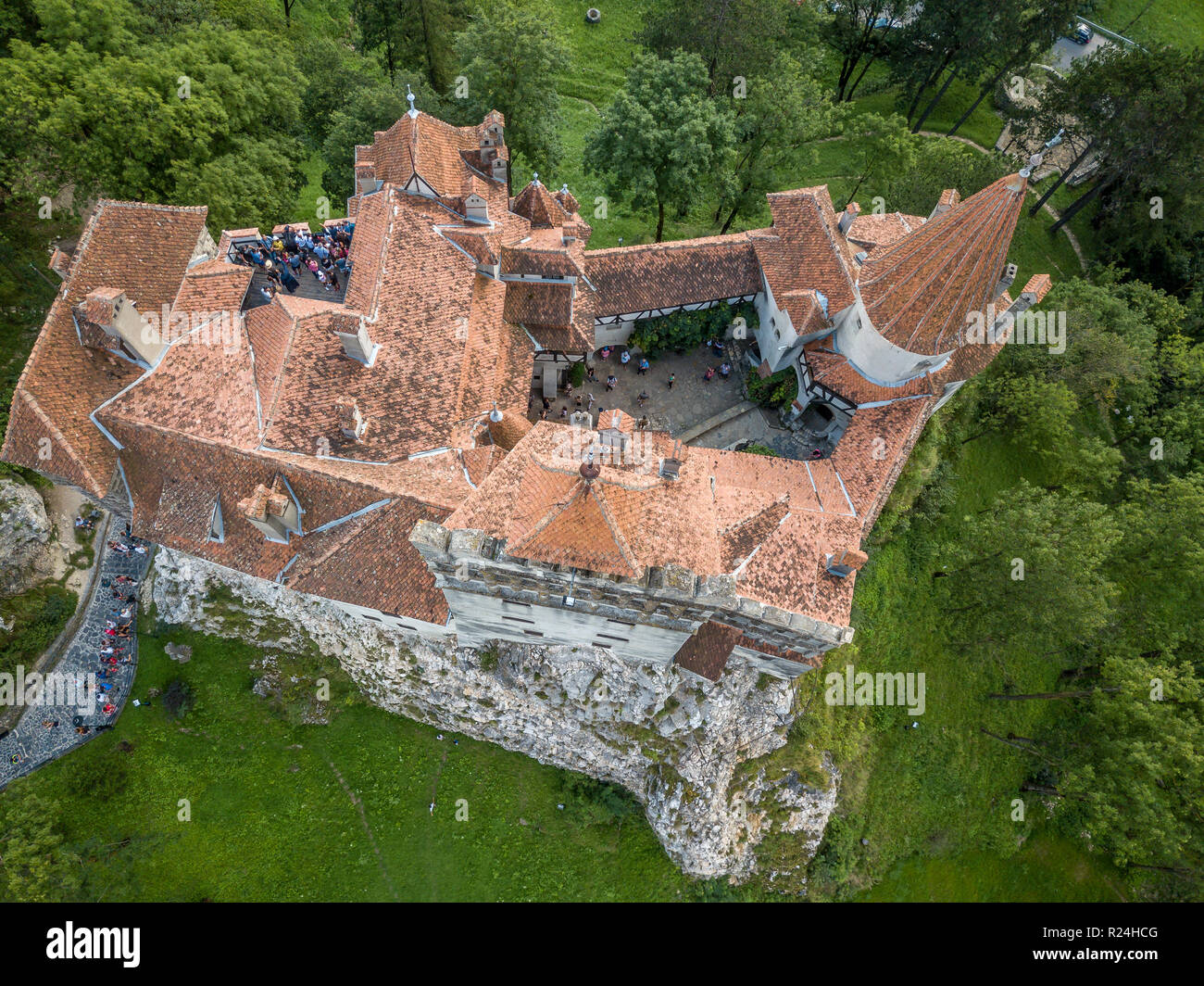 Panorama de l'antenne de château de Dracula à Bran, Transylvanie, Roumanie largement associé avec Vlad Tepes près de Brasov Banque D'Images