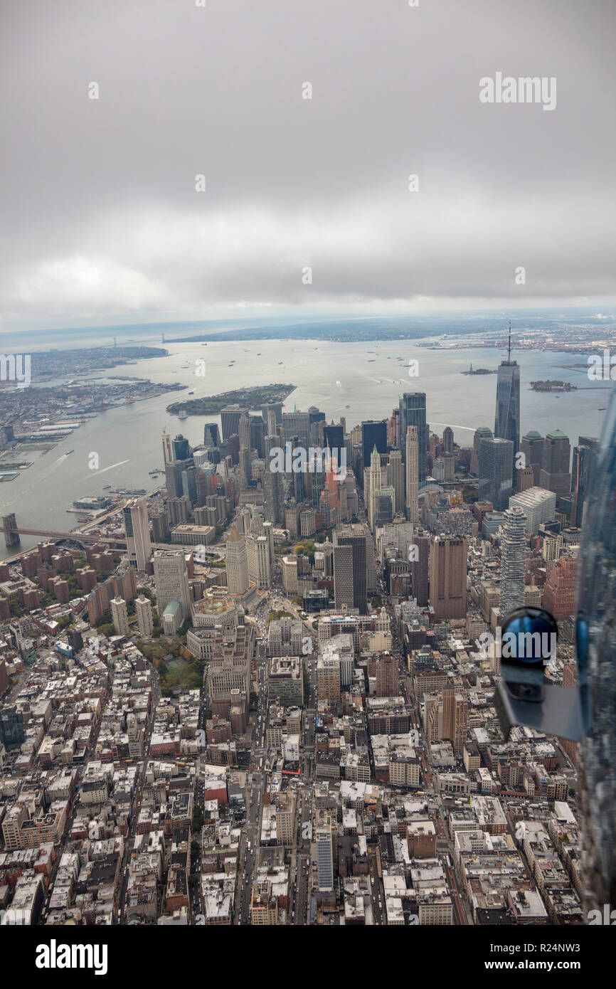Vue aérienne de Manhattan et le quartier des gratte-ciel, New York City, USA Banque D'Images