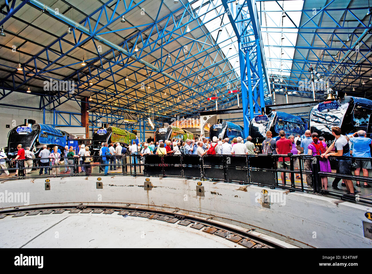 Six A4 Pacifics dans le Grand Rassemblement, National Museum, York, Angleterre Banque D'Images