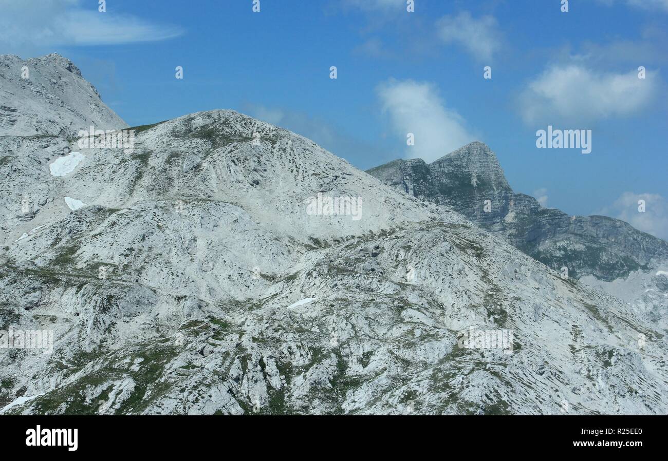 KRN Mountains - champ de bataille de la première Guerre mondiale, Alpes juliennes, photo aérienne, sentier Alpe Adria, Parc national Triglav, Slovénie, Europe centrale Banque D'Images