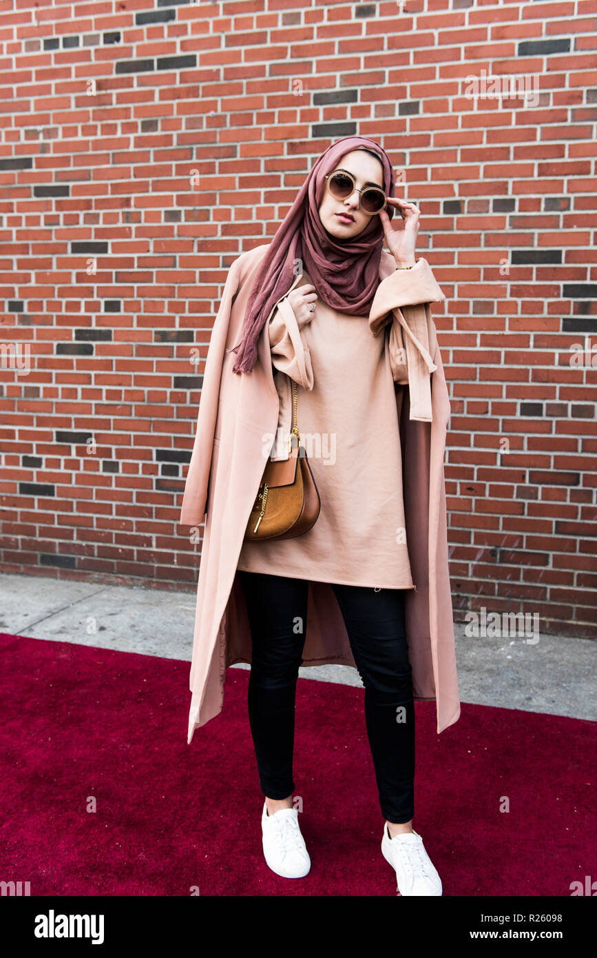 New York, NY, USA - 13 Février 2017 : NYFW AW17 - Street Style ? Banque D'Images