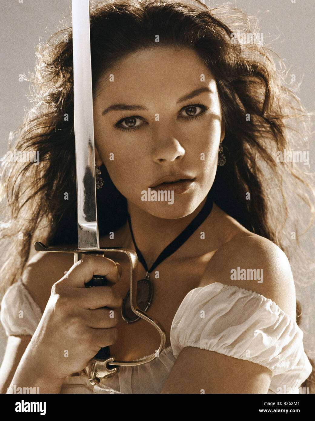 Titre original : la légende de Zorro. Titre en anglais : la légende de Zorro. Année : 2005. Directeur : MARTIN CAMPBELL. Stars : CATHERINE ZETA-JONES. Credit : Columbia Pictures / Album Banque D'Images