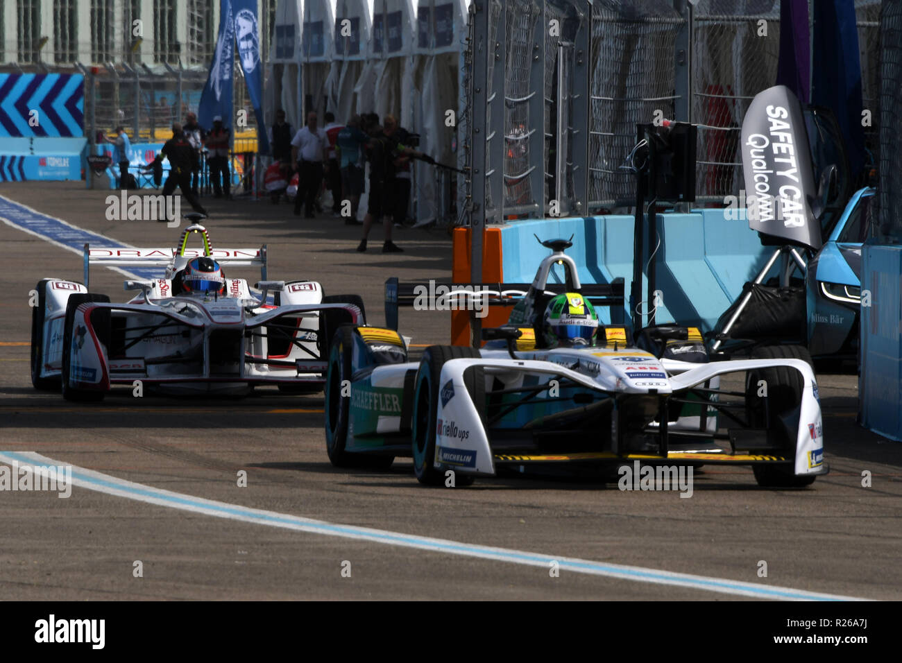 2018 Berlin ePrix, round 9 de la saison du Championnat 2017-2018, à l'Aéroport de Tempelhof Street Circuit. Sur la voie d'action pendant la course Banque D'Images