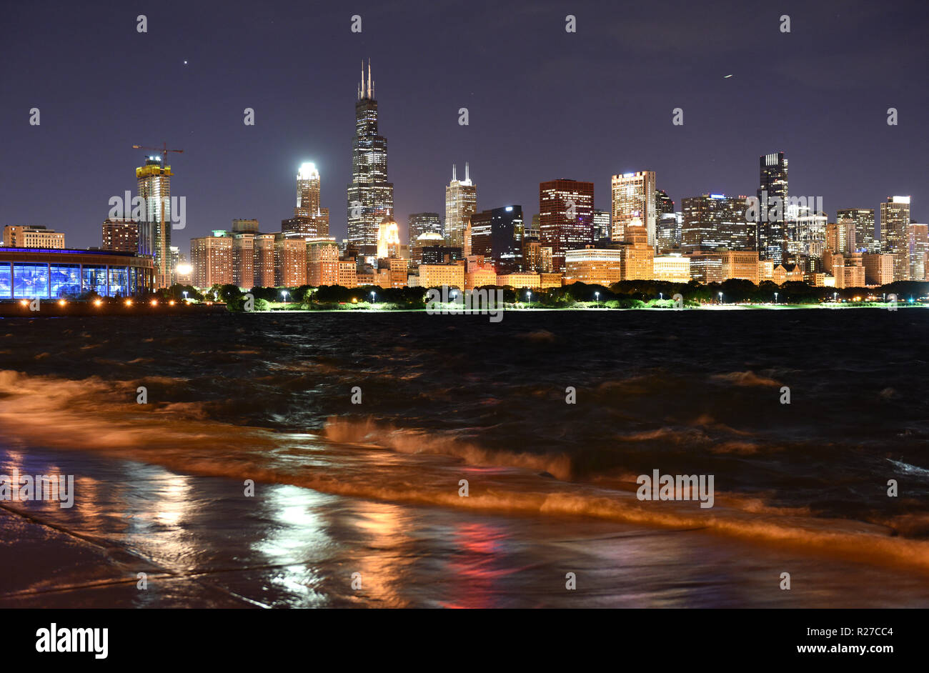 Chicago cityscape at night Banque D'Images
