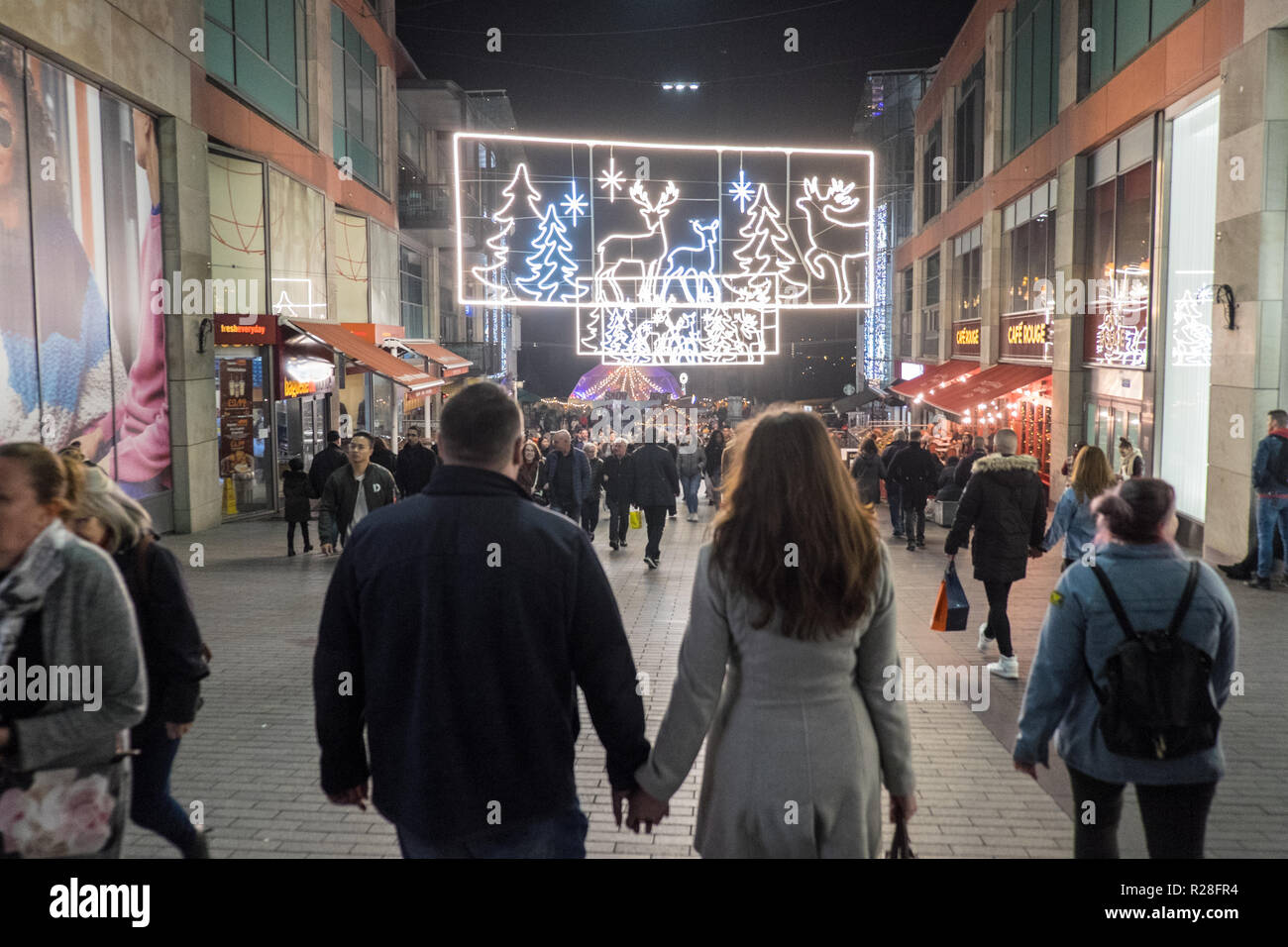 Marché de Noël allemand de Birmingham est le plus grand marché de Noël au Royaume-Uni, et le plus grand marché allemand en dehors de l'Allemagne et l'Autriche.qui a lieu chaque année dans le centre-ville de Birmingham, Angleterre, Royaume-Uni Crédit : Paul Quayle/Alamy Live News Banque D'Images