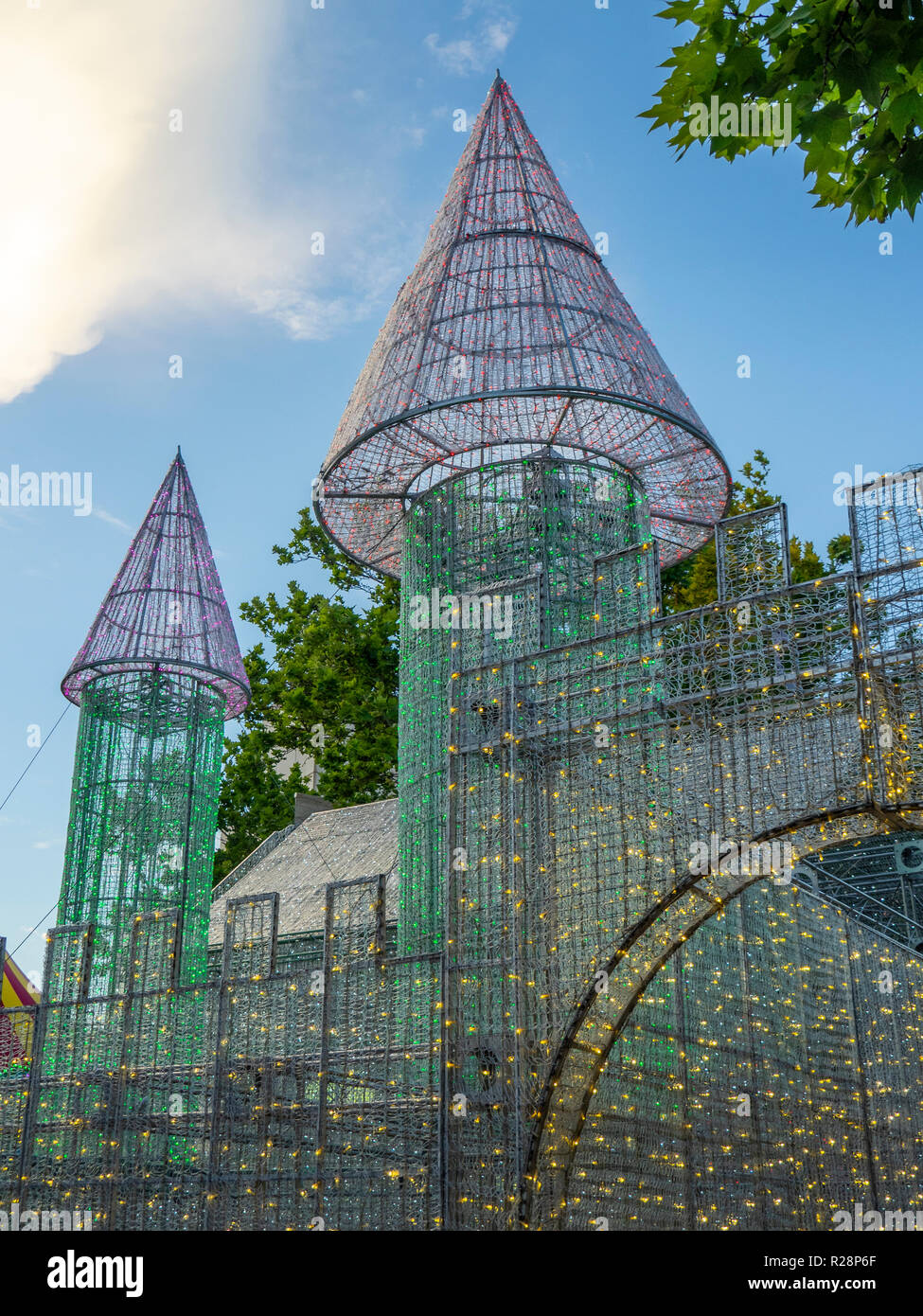 Château de fées illuminé avec fairy lights in Perth Perth Centre culturel l'ouest de l'Australie. Banque D'Images