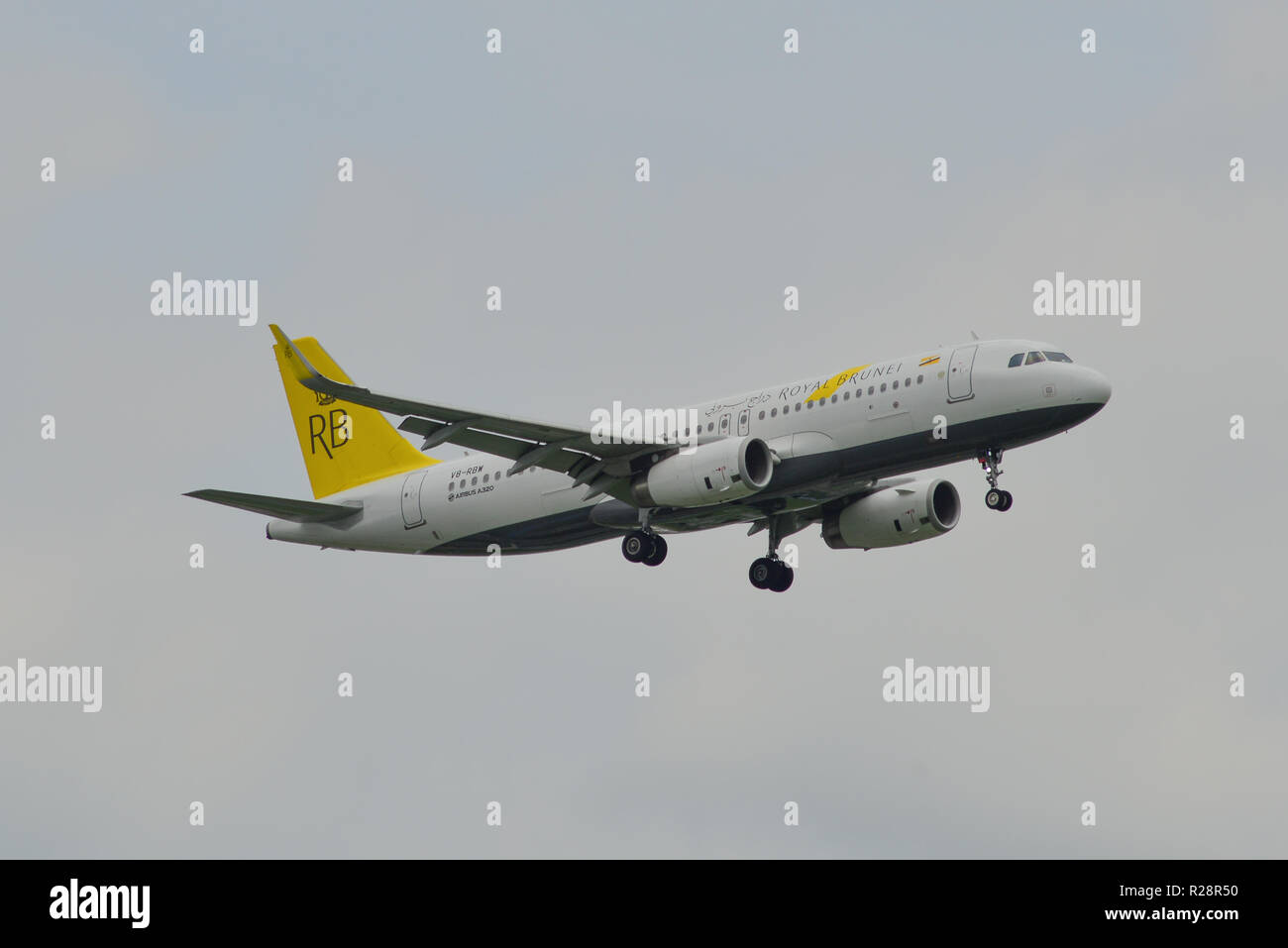 Bangkok, Thaïlande - Apr 23, 2018. Un Airbus A320 de l'avion Royal Brunei Airlines à l'atterrissage à l'Aéroport International Suvarnabhumi de Bangkok (BKK). Banque D'Images