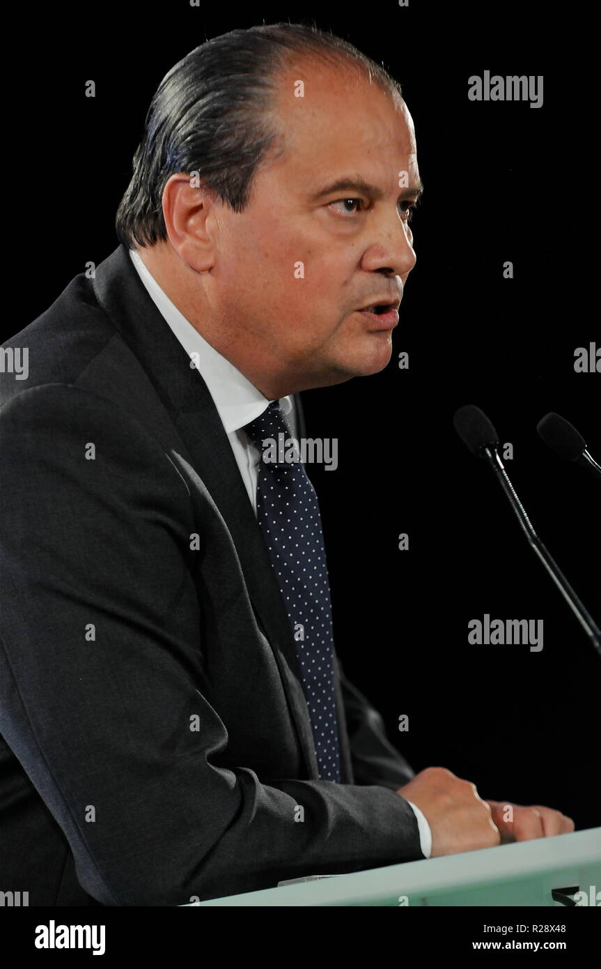 Jean-Christophe Cambadelis, Premier Secrétaire du Parti socialiste français, parle de l'engagement à l'Universitie, Lyon, France Banque D'Images