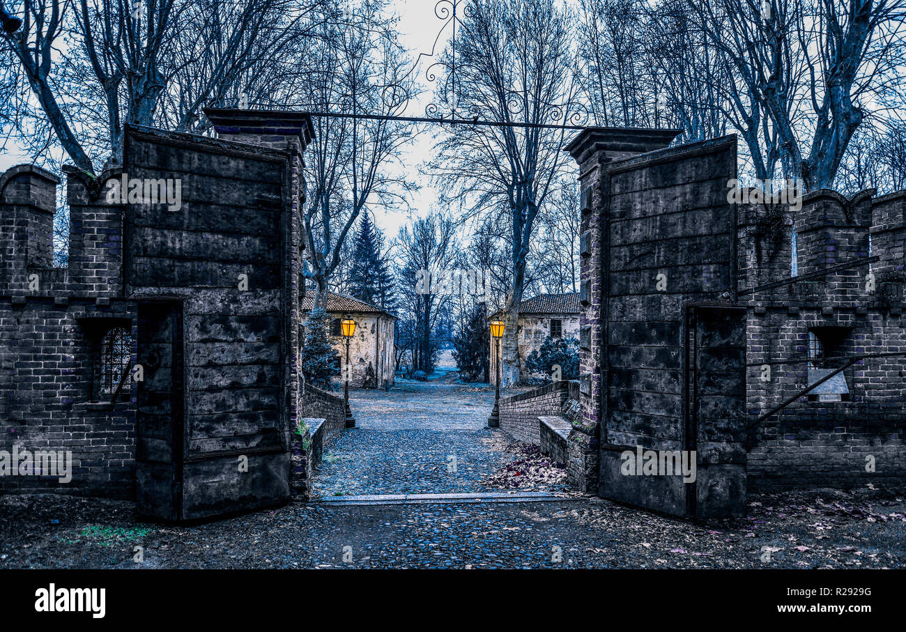 Château de Piovera en Piémont, Italie du nord. Banque D'Images
