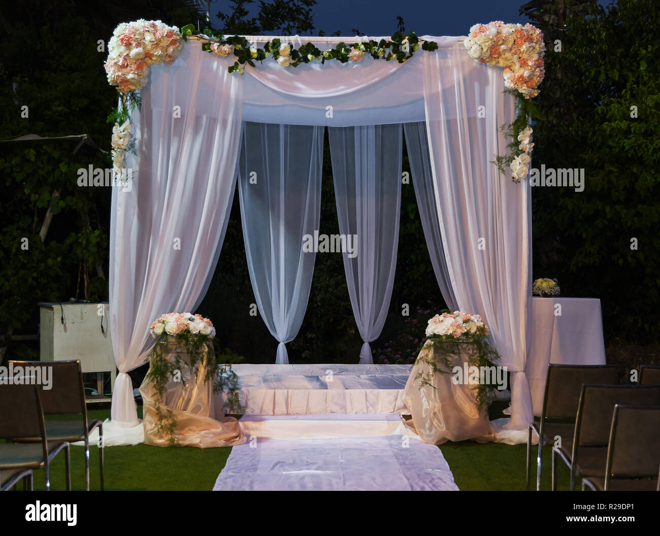 Belle photo de la Hupa juif , mariage putdoor . Banque D'Images