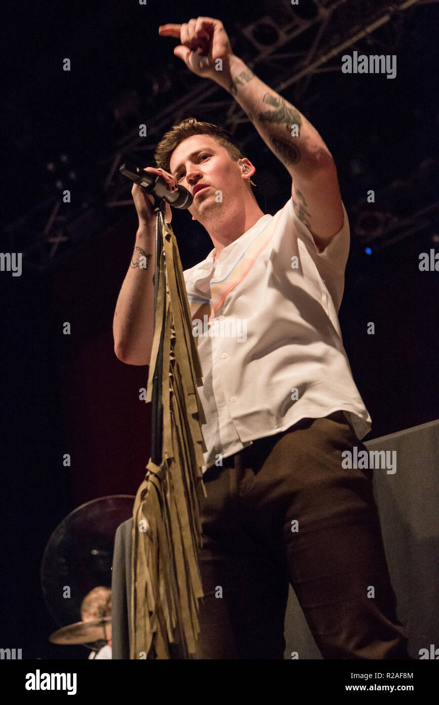 Trezzo sull'Adda, Italie. 17 novembre, 2018. Le groupe irlandais PHOTO Ceci exécute sur scène au Club de musique de l'ouverture du show de Tom Odell. Credit : Rodolfo Sassano/Alamy Live News Banque D'Images