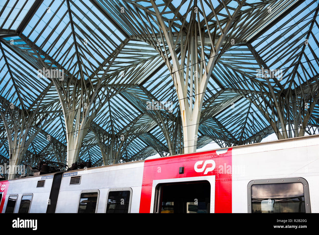 La Gare do Oriente gare à Lisbonne, capitale du Portugal, le 1 juillet 2018. Banque D'Images