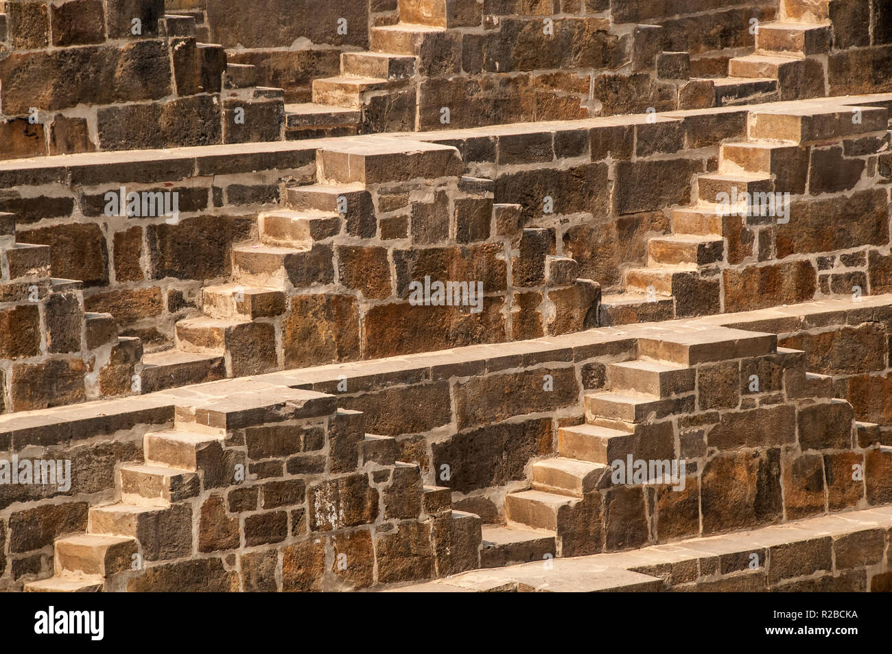 Détail de l'escalier de la Chand Baori d'escalier de Abhaneri au Rajasthan Banque D'Images