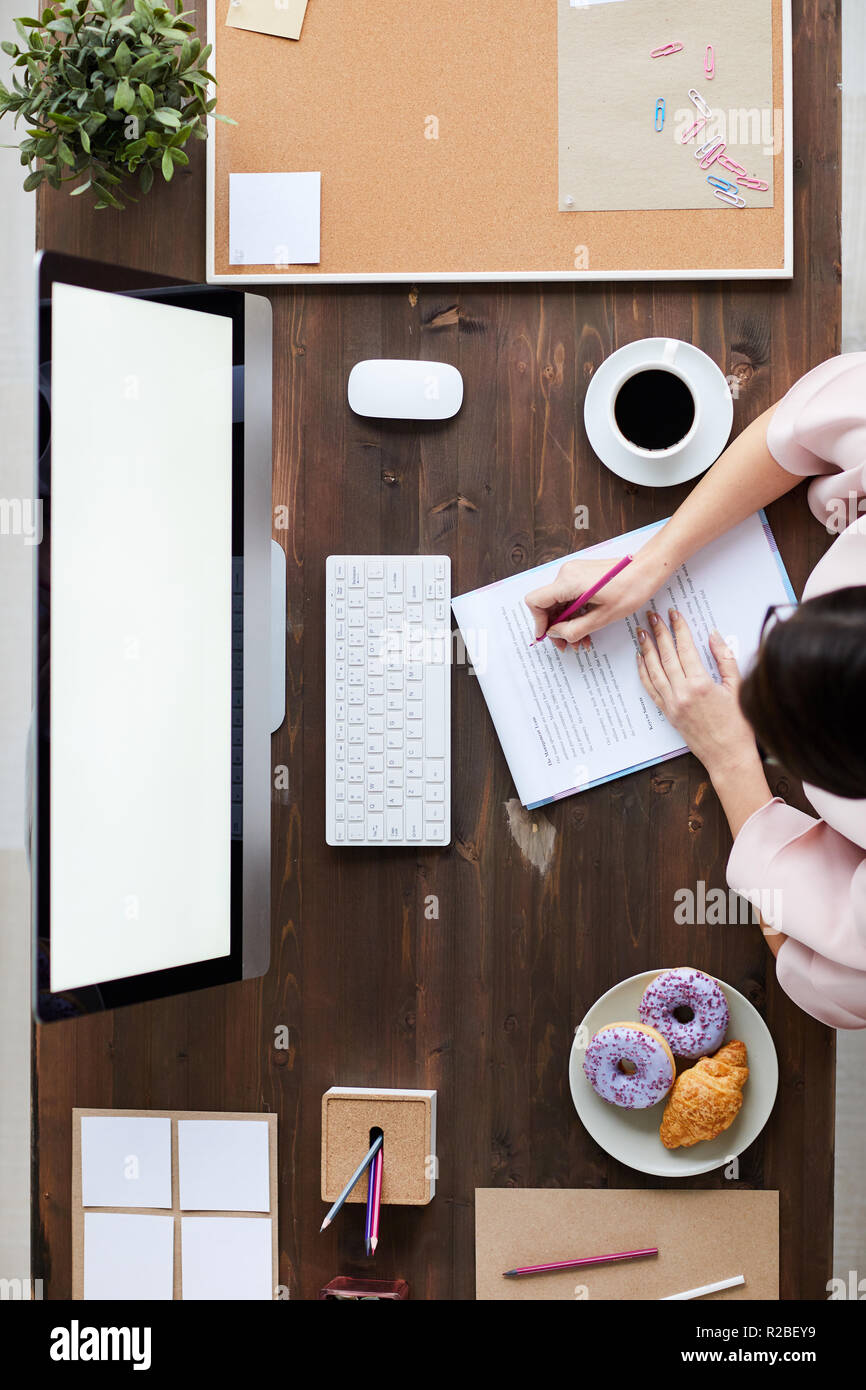 Businesswoman working Banque D'Images