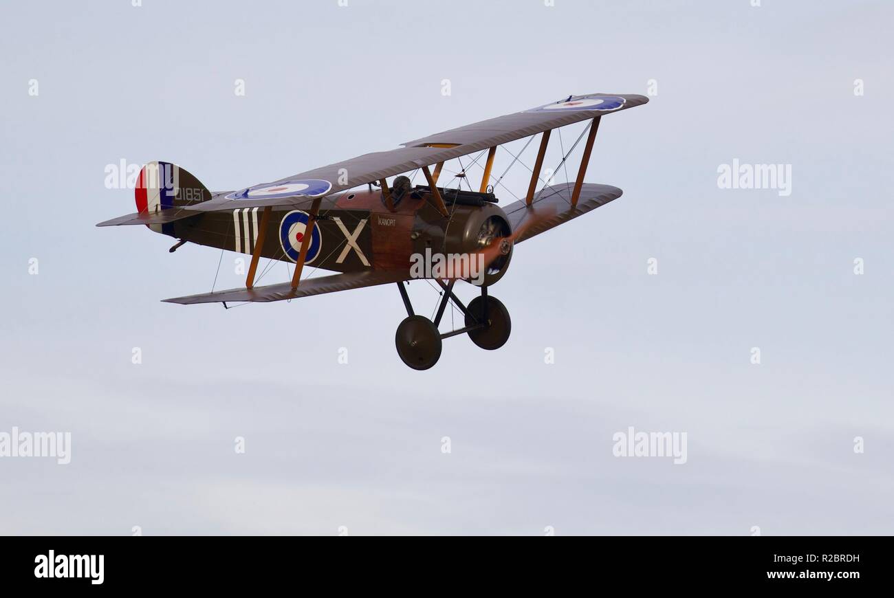 La Première Guerre Mondiale 1918 réplique d'un avion de chasse biplan Sopwith Camel introduit La Première Guerre Mondiale 1918 réplique d'un avion de chasse biplan Sopwith Camel introduit