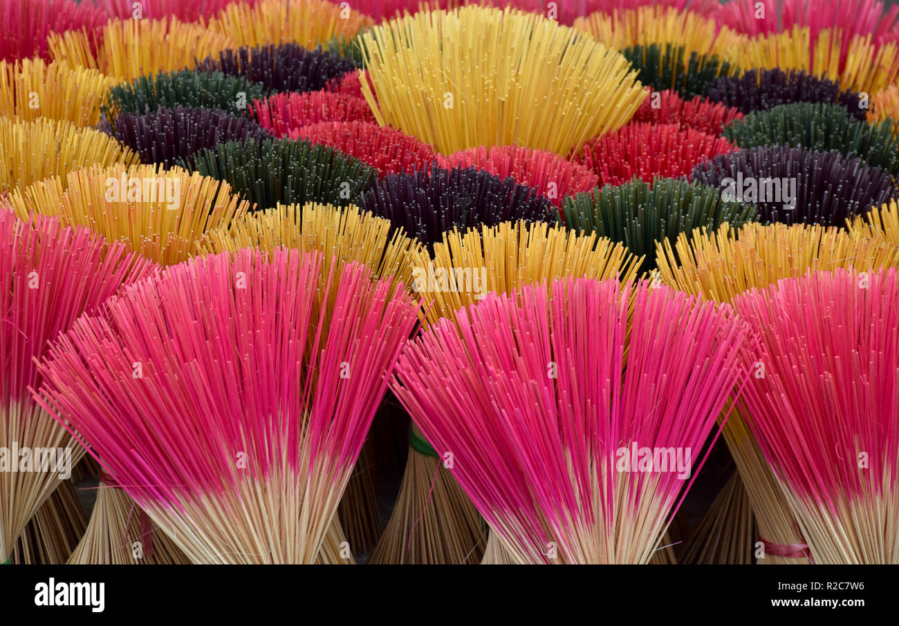 Les encens colorés instantané Banque D'Images