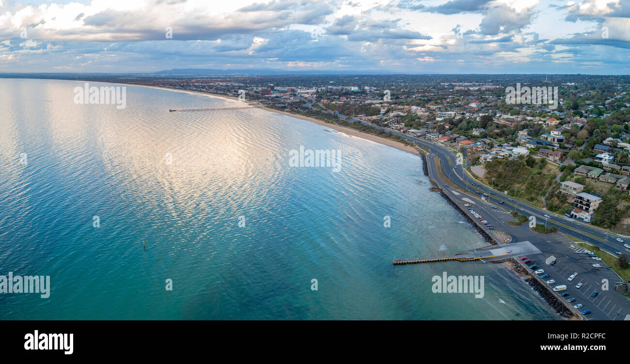Panorama de l'antenne de Frankston foreshore au coucher du soleil à Melbourne, Australie Banque D'Images