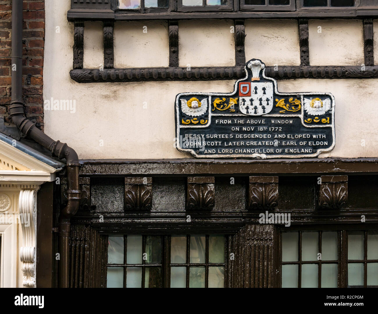 Panneau en bois à propos de Bessy Surtees fugue avec John Scott, bâtiment historique, Newcastle upon Tyne, England, UK Banque D'Images