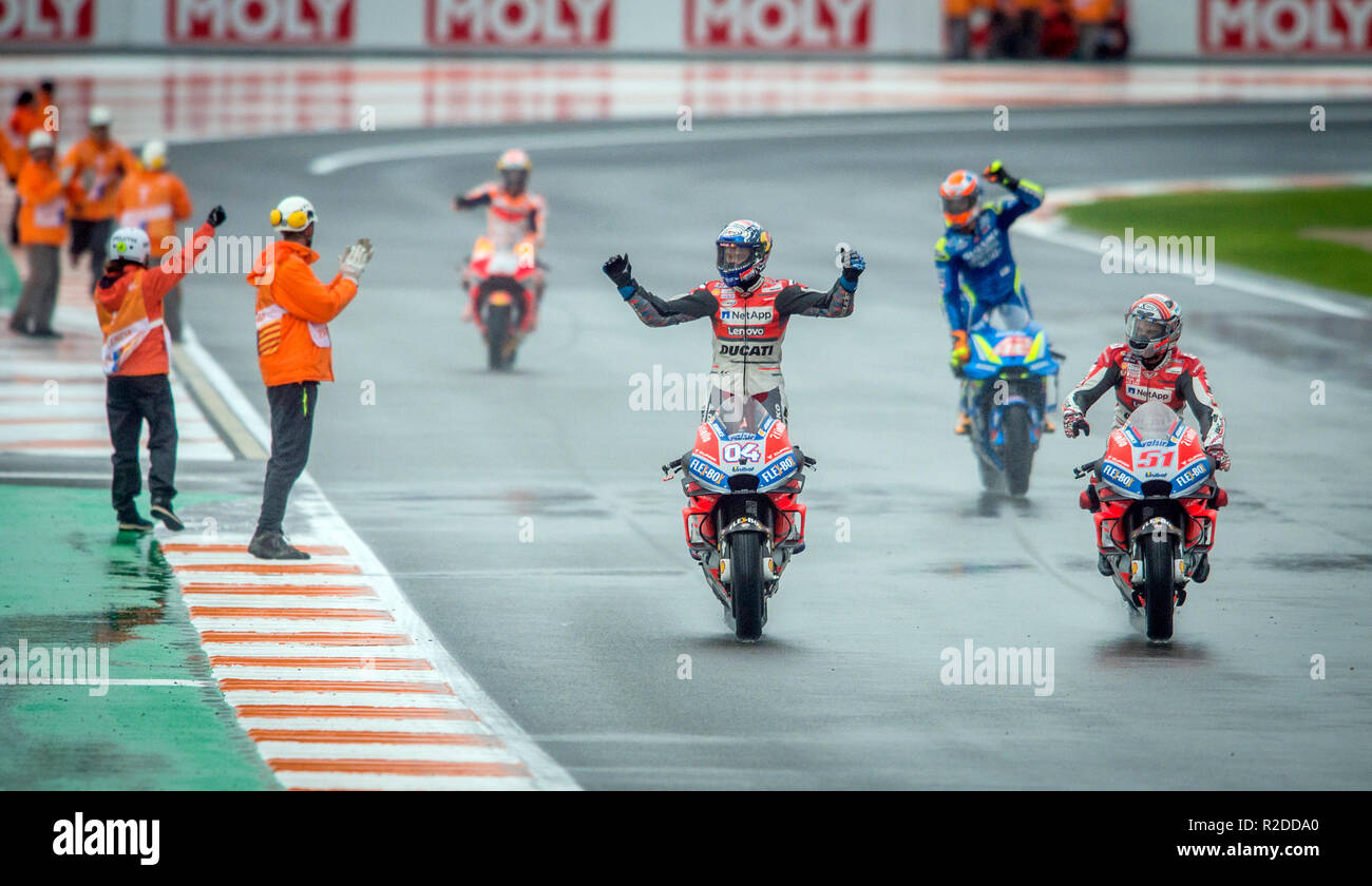 Cheste,Valence. Espagne.18 Novembre 2018. Week-GP Moto GP.Andrea Dovizioso moto  gp rider du team Ducati,célèbre sa victoire en moto gp . Credit :  rosdemora/Alamy Live News Photo Stock - Alamy