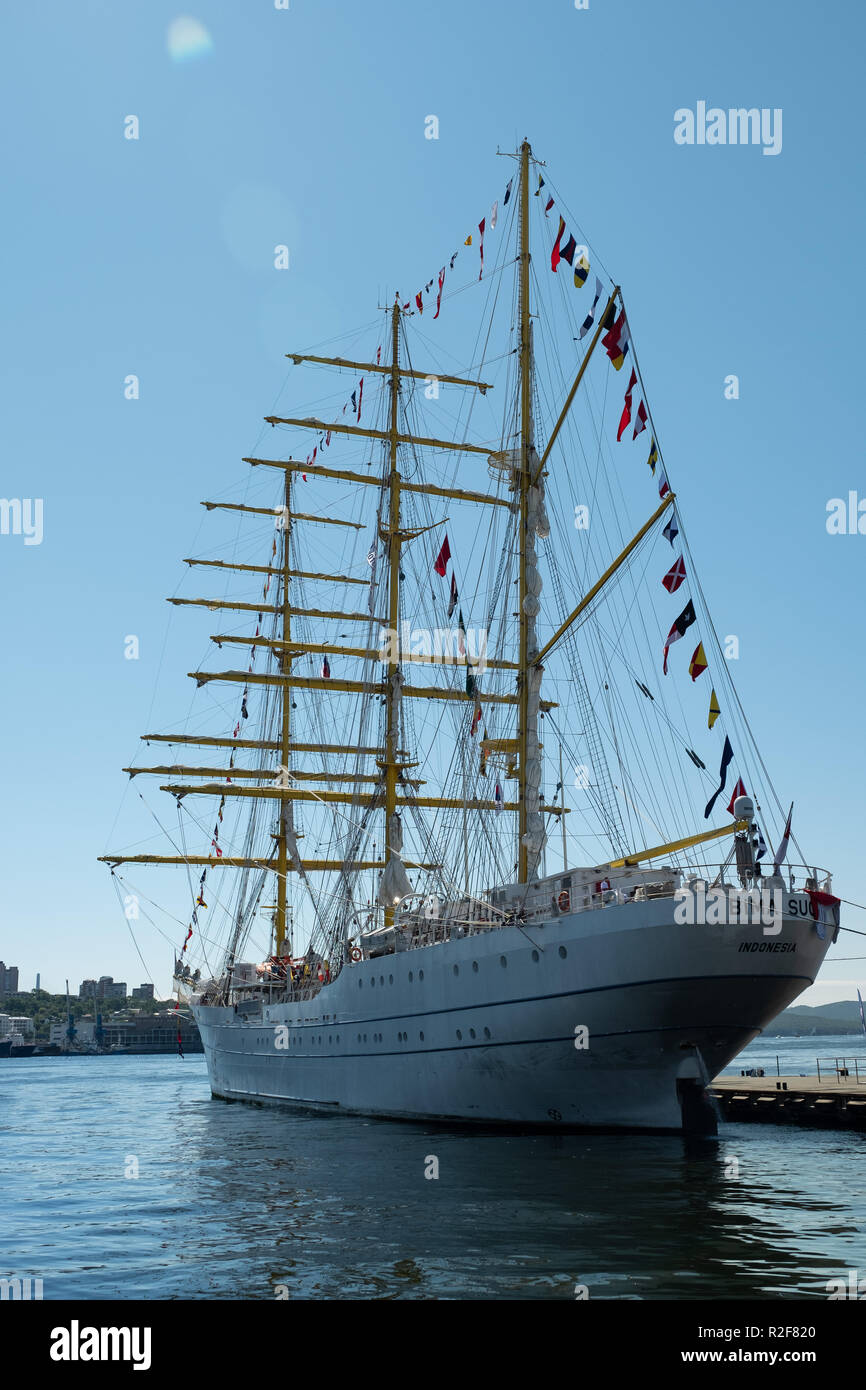 Vladivostok, Russie - septembre 9, 2018 : voilier indonésien Bima Suci dans le port de Vladivostok Banque D'Images