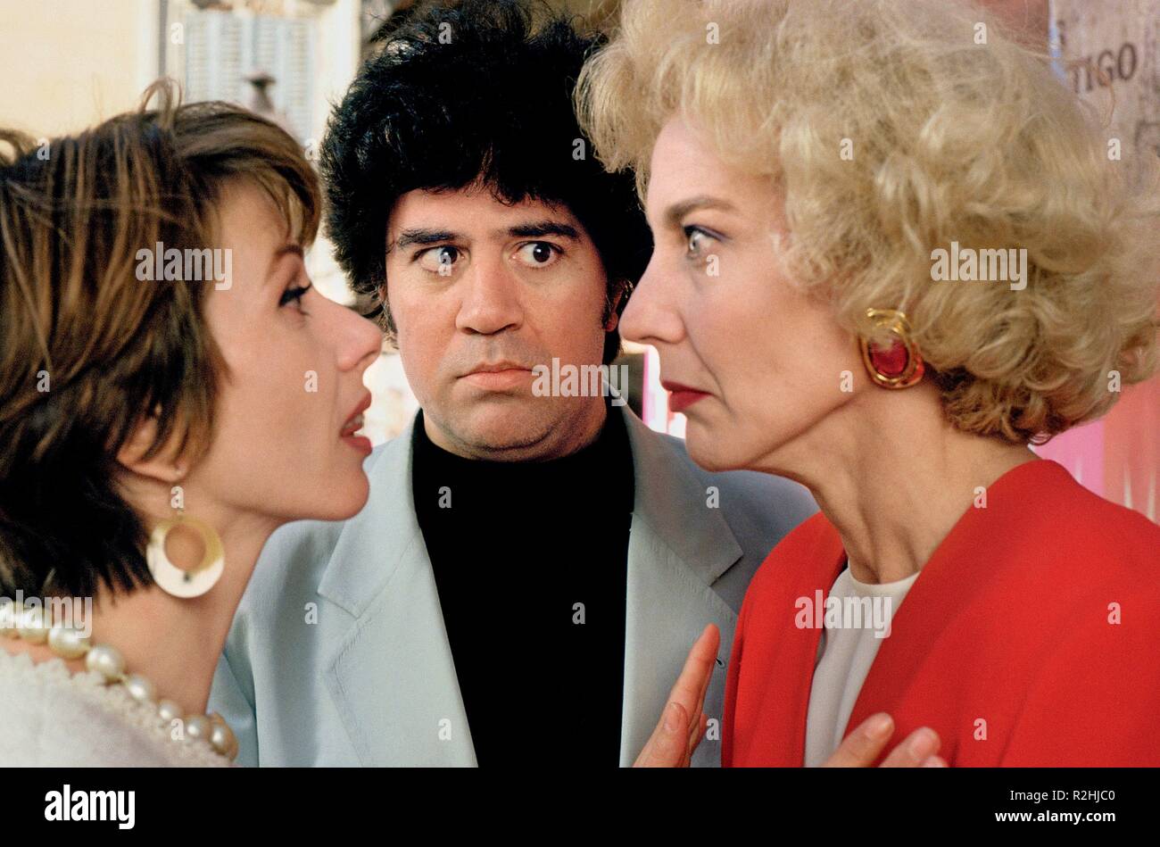 Talons hauts talons lejanos Espagne Année : 1991 Réalisateur : Pedro Almodovar Victoria Abril, Marisa Paredes, Pedro Almodovar Shooting photo Banque D'Images