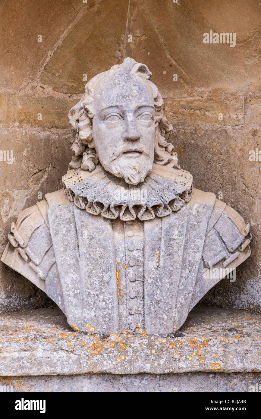 Un buste de Sir Francis Bacon dans le Temple de la Dignitaires de Stowe House Gardens, Buckinghamshire UK Banque D'Images