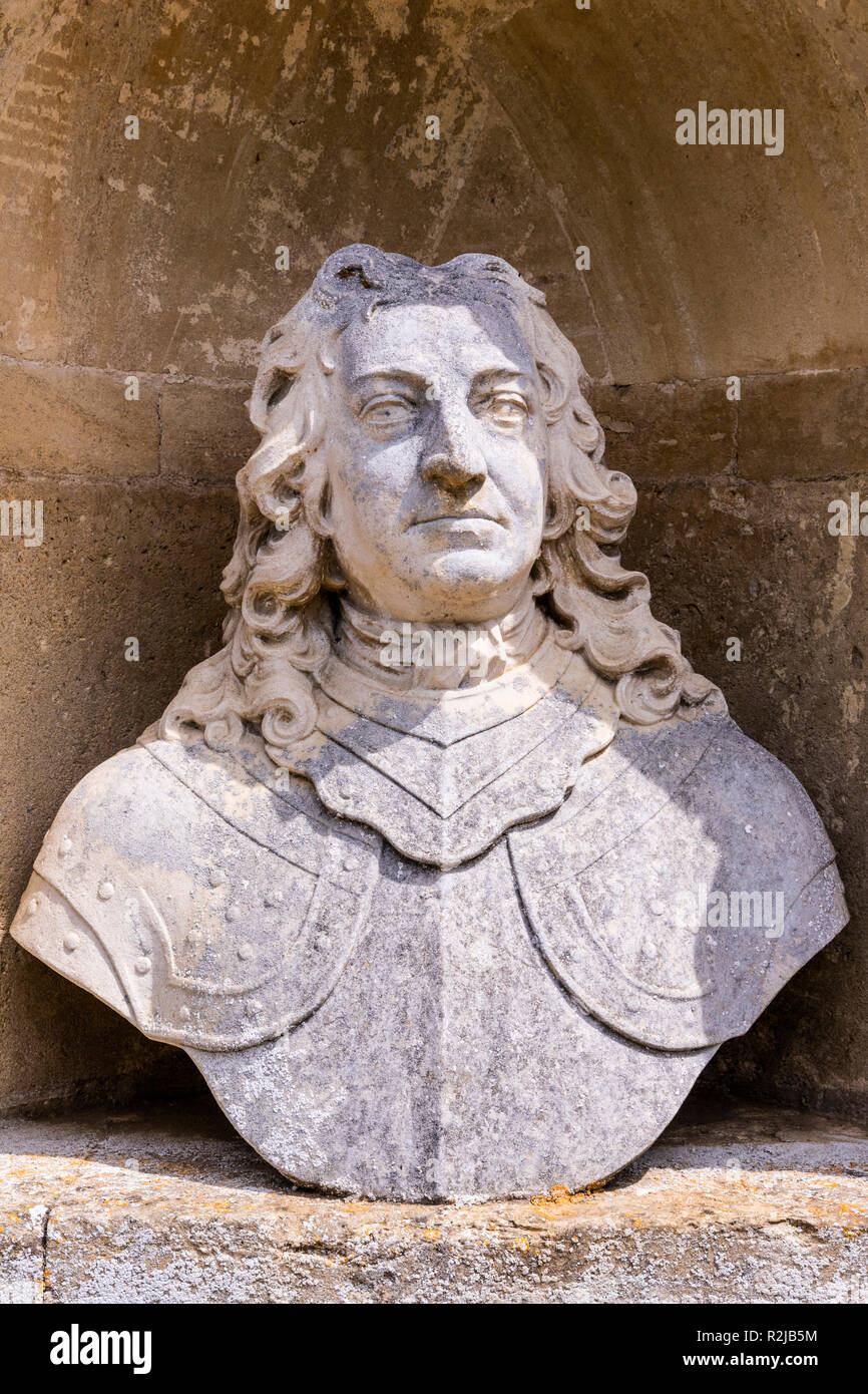 Un buste de John Hampden dans Le Temple de la Dignitaires de Stowe House Gardens, Buckinghamshire UK Banque D'Images