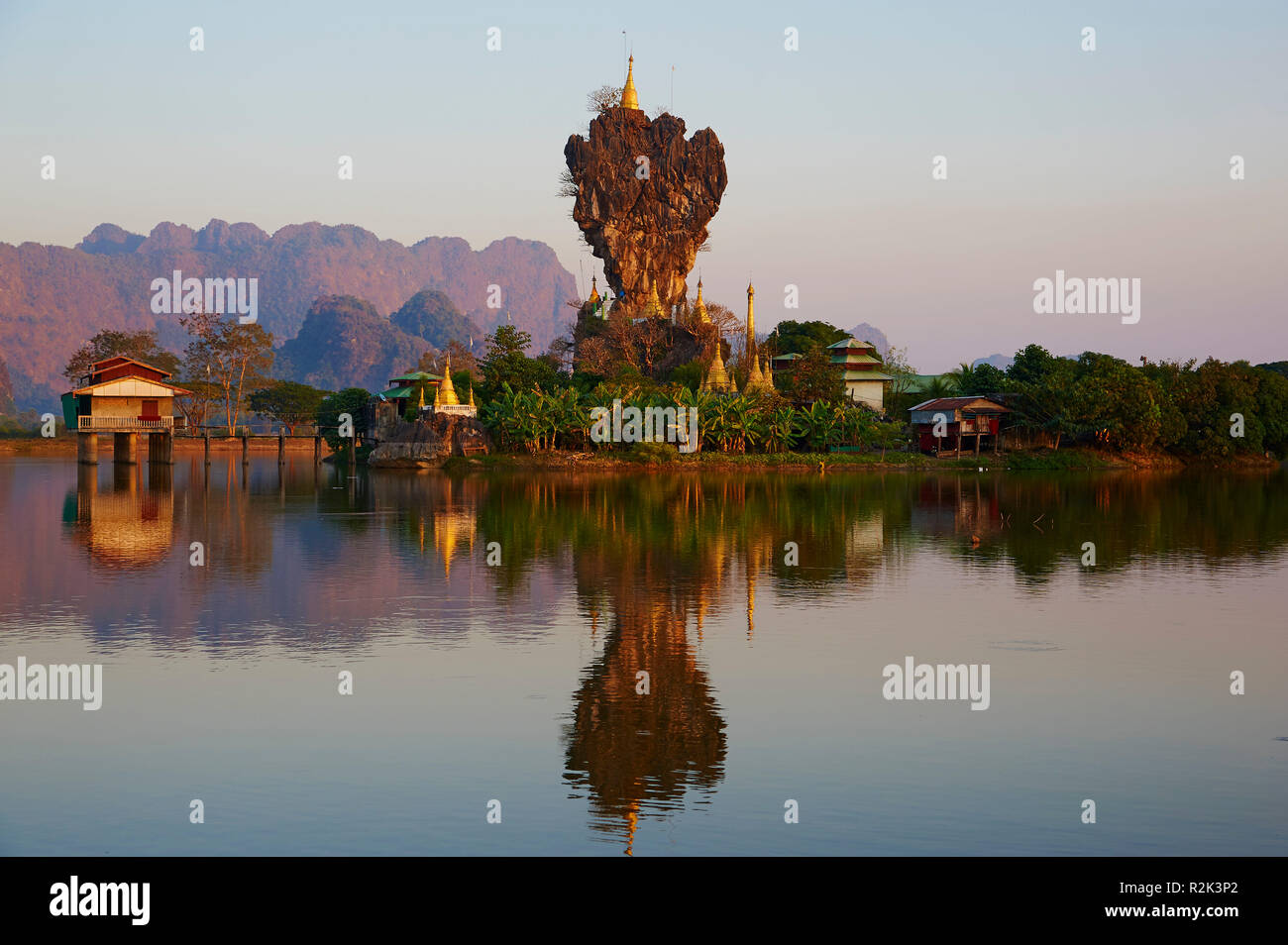 Cloître, Hpa-an, Kawgun, Myanmar, l'Asie, Banque D'Images