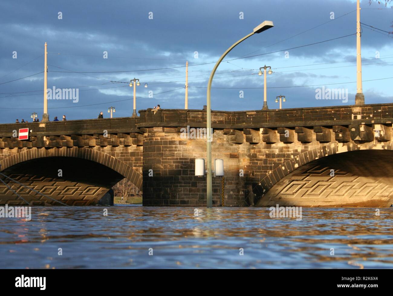 Pont de l'elbe à marée haute Banque D'Images