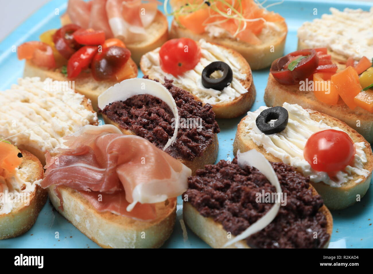 Un ensemble de plusieurs petits sandwiches Banque D'Images