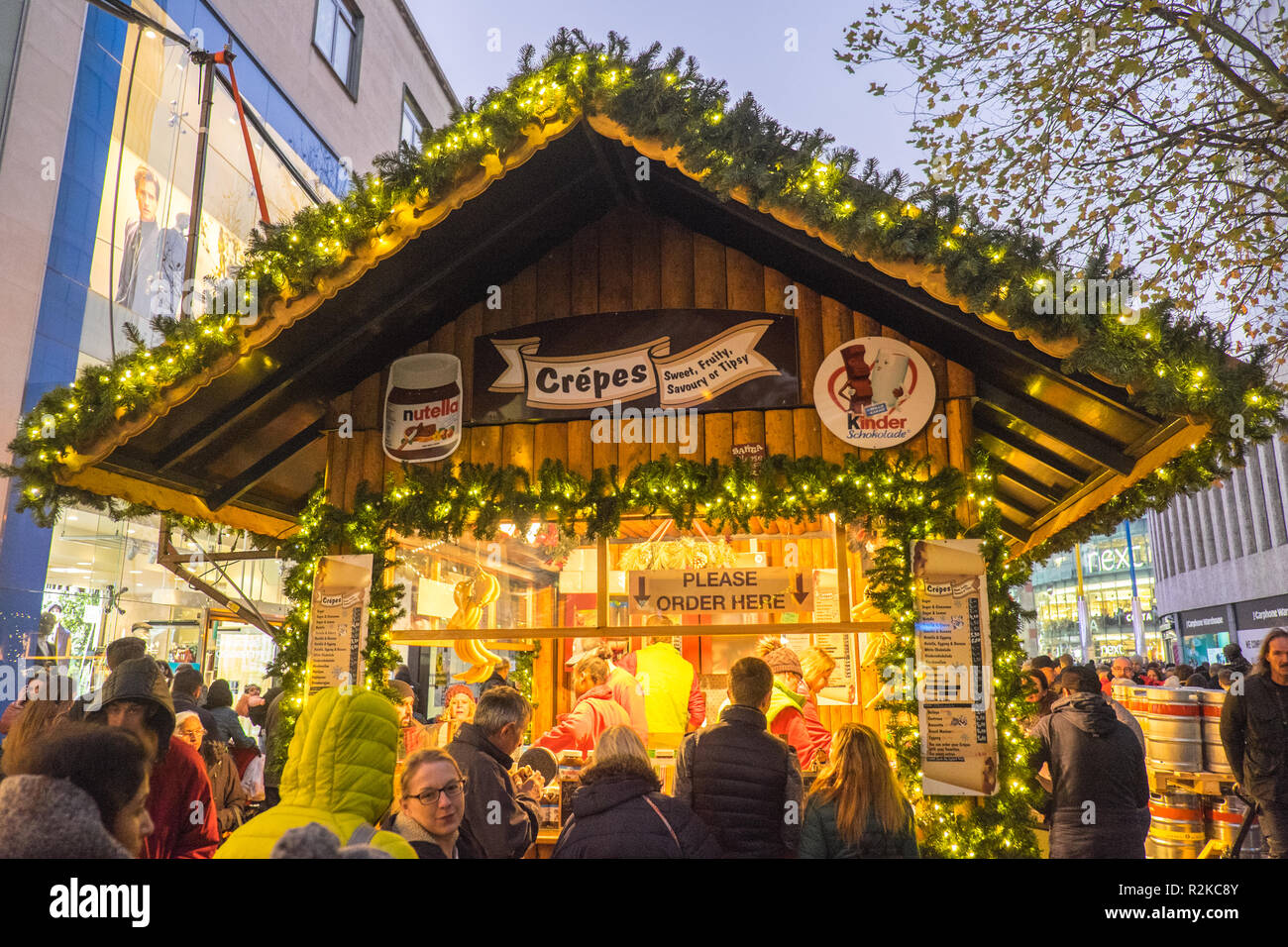 Marché de Noël allemand de Birmingham est le plus grand marché de Noël au Royaume-Uni, et plus grand marché allemand en dehors de l'Allemagne et l'Autriche.Angleterre Banque D'Images