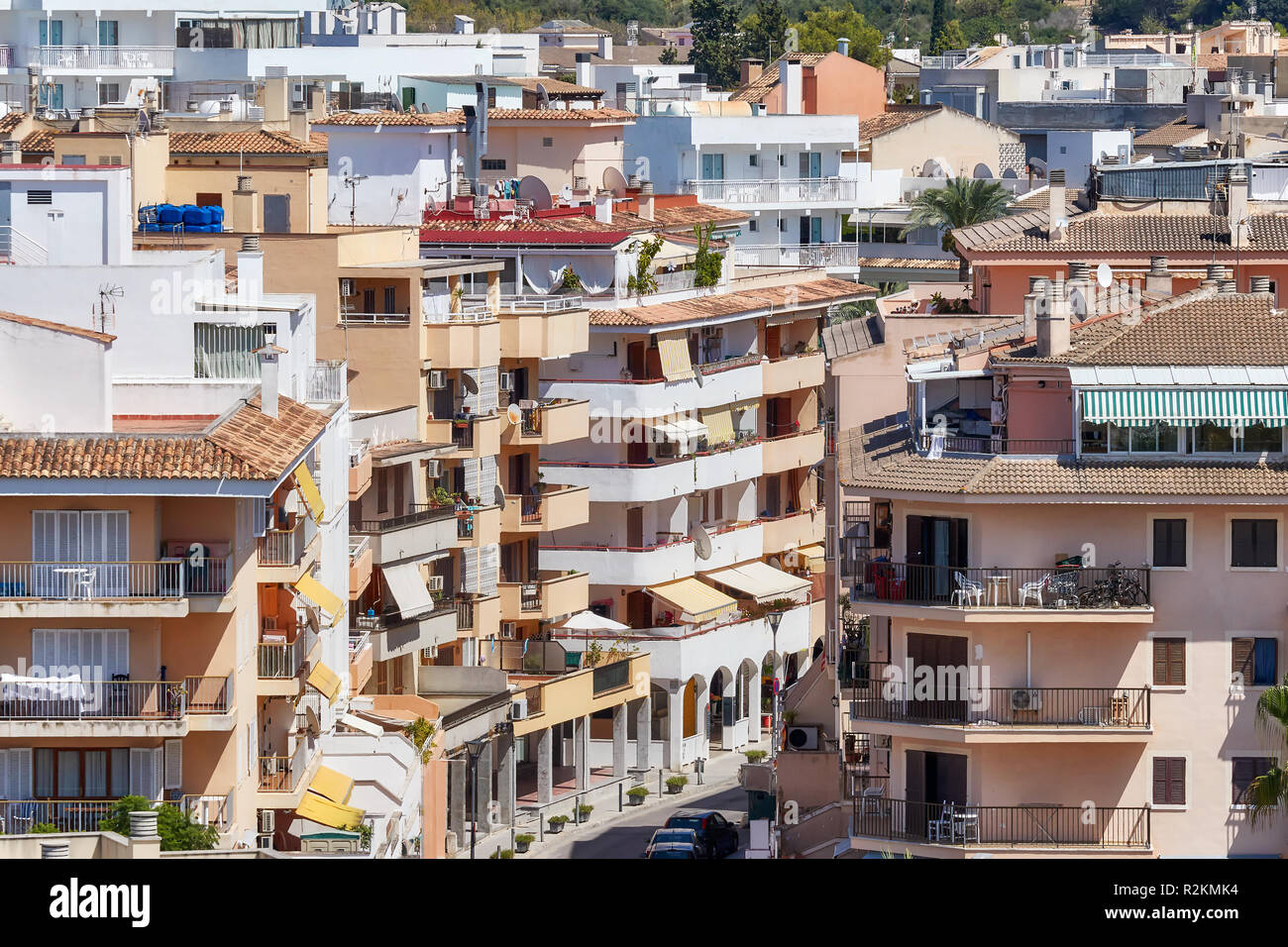 Street dans le port de la ville d'Alcudia à Majorque, en Espagne. Banque D'Images
