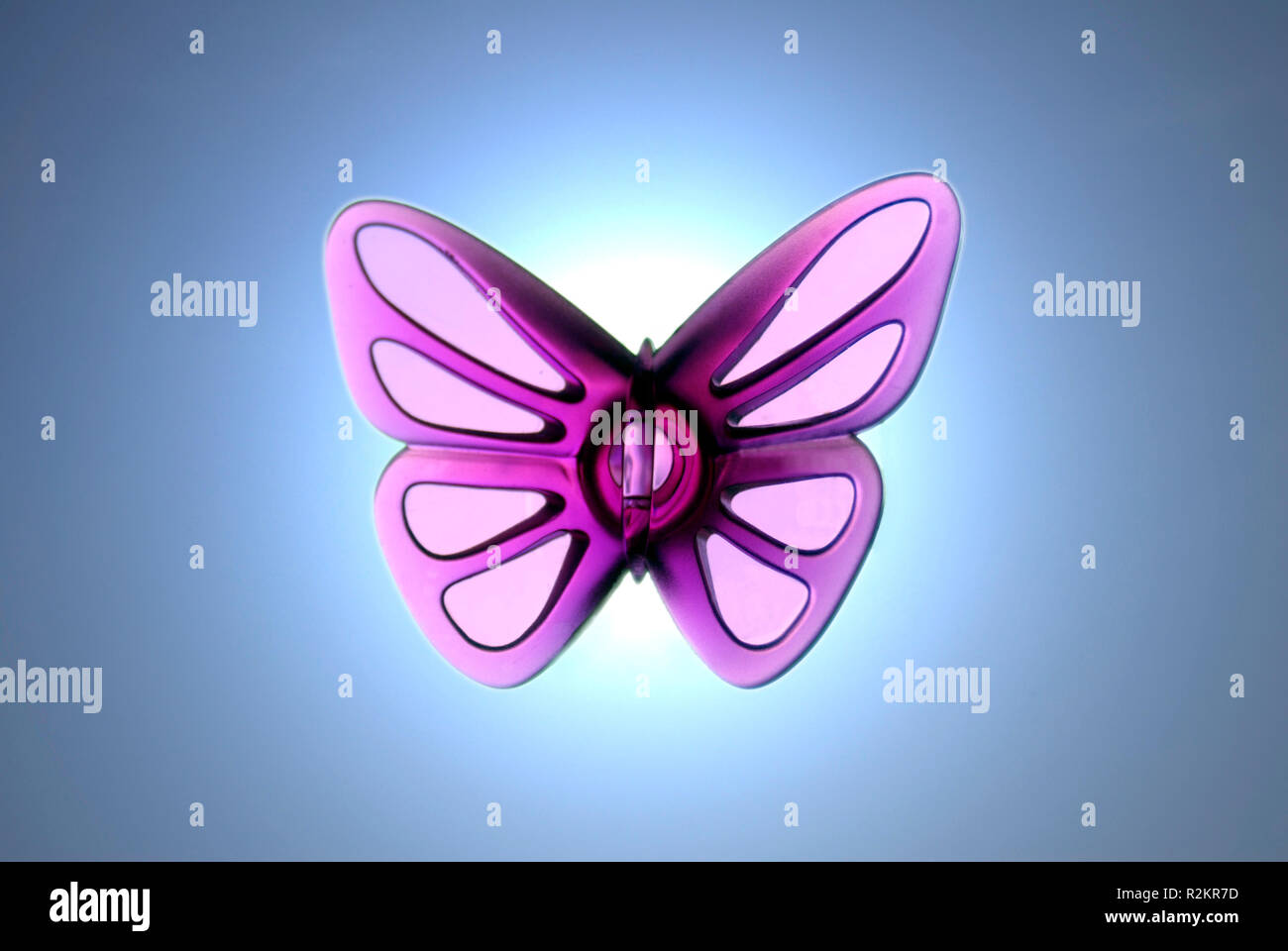 Butterfly Blue himme artificiellement contre Banque D'Images