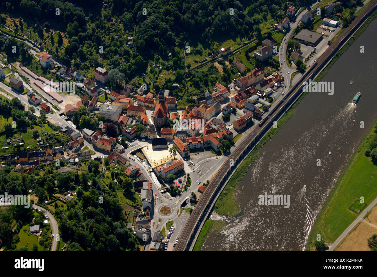 Montagnes de Grès de l'Elbe, la Suisse Saxonne, vue aérienne, la vallée de l'Elbe, de l'Elbe, Site du patrimoine mondial, réserve naturelle, vue aérienne, Elbweg, Königstein / Suisse Saxonne, Saxe, Allemagne, Europe, Banque D'Images