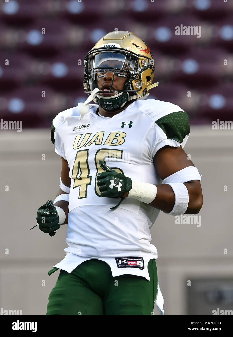 17 novembre 2018, College Station, TX...UAB secondeur Blazer, Keilen Knight (46), au cours de la NCAA football match entre le Texas A&M Aggies et l'UAB Blazers, College Station, TX. (Photographe complète absolue & Company Crédit : Joseph Calomeni MarinMedia.org / / Cal Sport Media) Banque D'Images