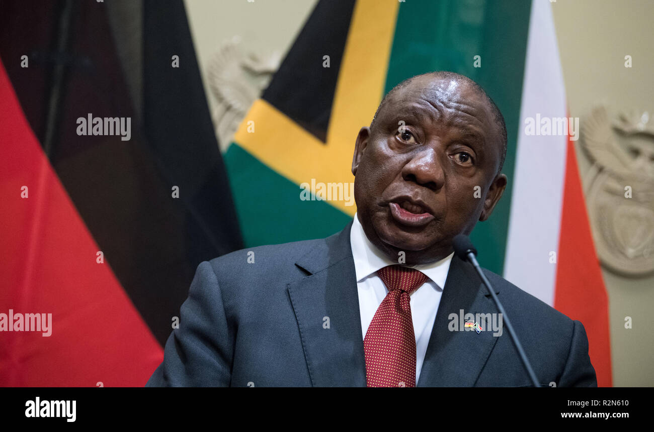 Cape Town, Afrique du Sud. 20 Nov, 2018. Matamela Cyril Ramaphosa, Président de l'Afrique, a parlé au président Steinmeier lors d'une conférence de presse au Cape Town, l'Zwart siège du Président sud-africain. Président M. Steinmeier et son épouse sont sur une visite d'Etat en Afrique du Sud dans le cadre d'un voyage de quatre jours à l'Afrique. Crédit : Bernd von Jutrczenka/dpa/Alamy Live News Banque D'Images