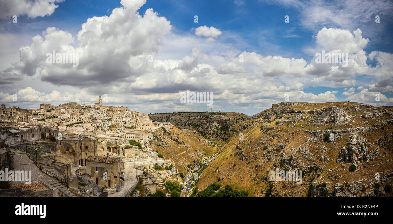 Matera, Italie - juillet 2016 : les maisons de Matera aussi appelée Ville de pierres de la capitale européenne de la Culture 2019 Banque D'Images