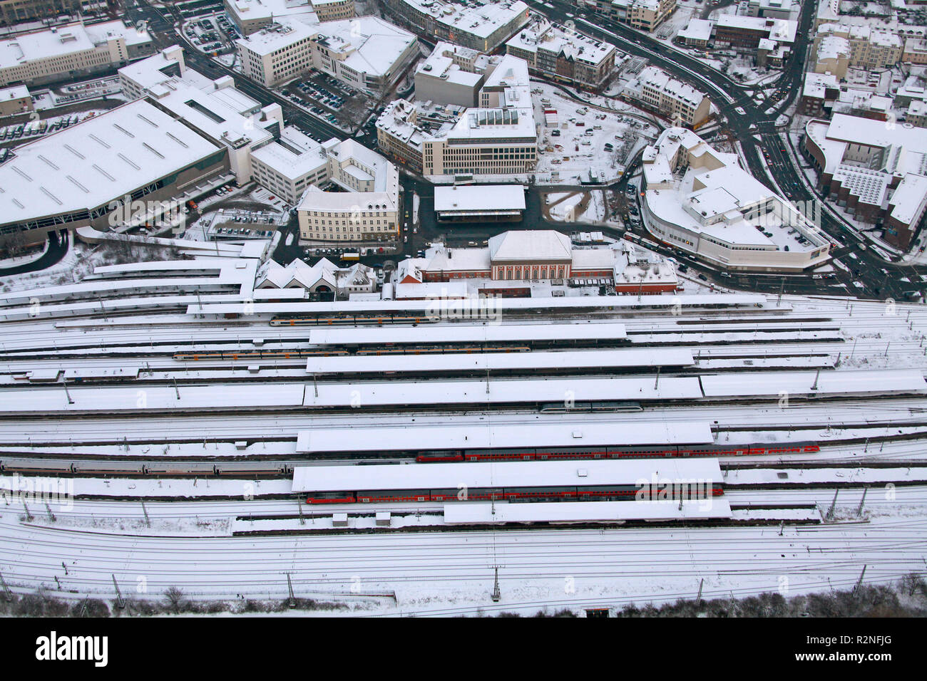 Vue aérienne, Heinrich Kleist Forum, centre éducatif, Hamm, gare ferroviaire Centrale, Hamm, Ruhr, neige, Rhénanie du Nord-Westphalie, Allemagne, Europe, Banque D'Images