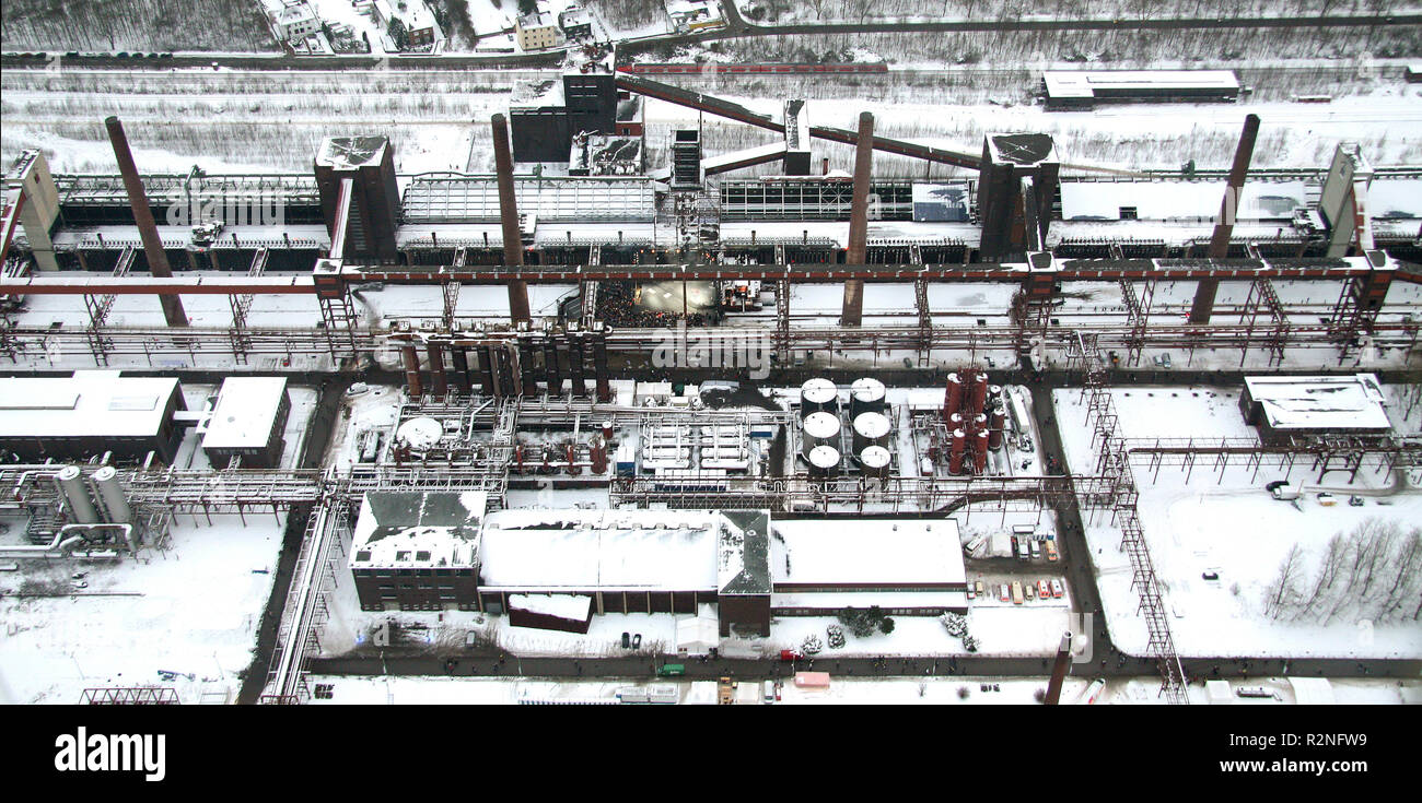 Vue aérienne, ouverture de la Ruhr2010, Essen, Capitale européenne de la Culture, vue aérienne, Zeche Zollverein, site du patrimoine mondial de l'UNESCO, l'ancien, la mine Zollern X, la neige, l'exploitation minière, la Route du patrimoine industriel, Festival culturel de la Ruhr 2010, Essen, Ruhr, Début, ouverture, Ruhr2010, mine de charbon de Zollverein, Essen Nordrhein-westfalen, Allemagne, Europe, Banque D'Images