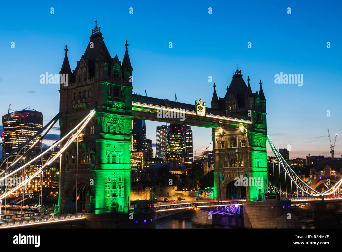 L'Angleterre, Londres, Tower Bridge Banque D'Images
