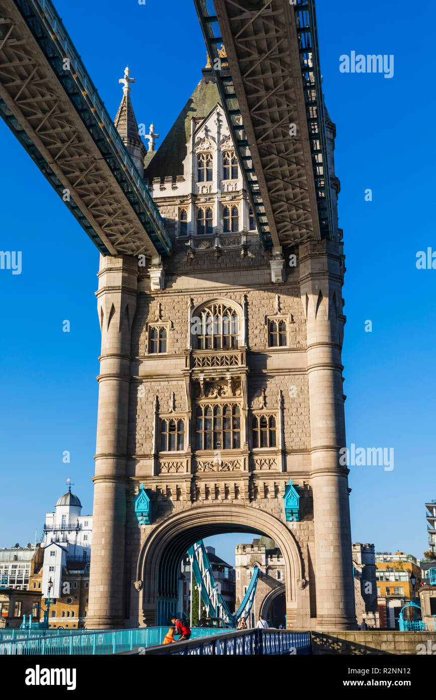 L'Angleterre, Londres, Tower Bridge Banque D'Images