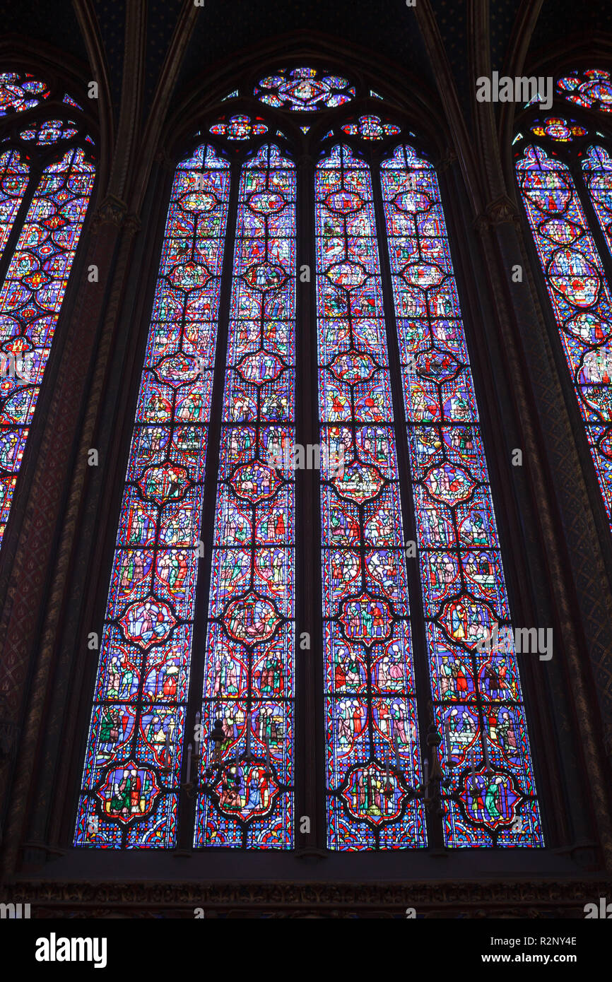 Intérieur de la Sainte-Chapelle de Paris, France Banque D'Images