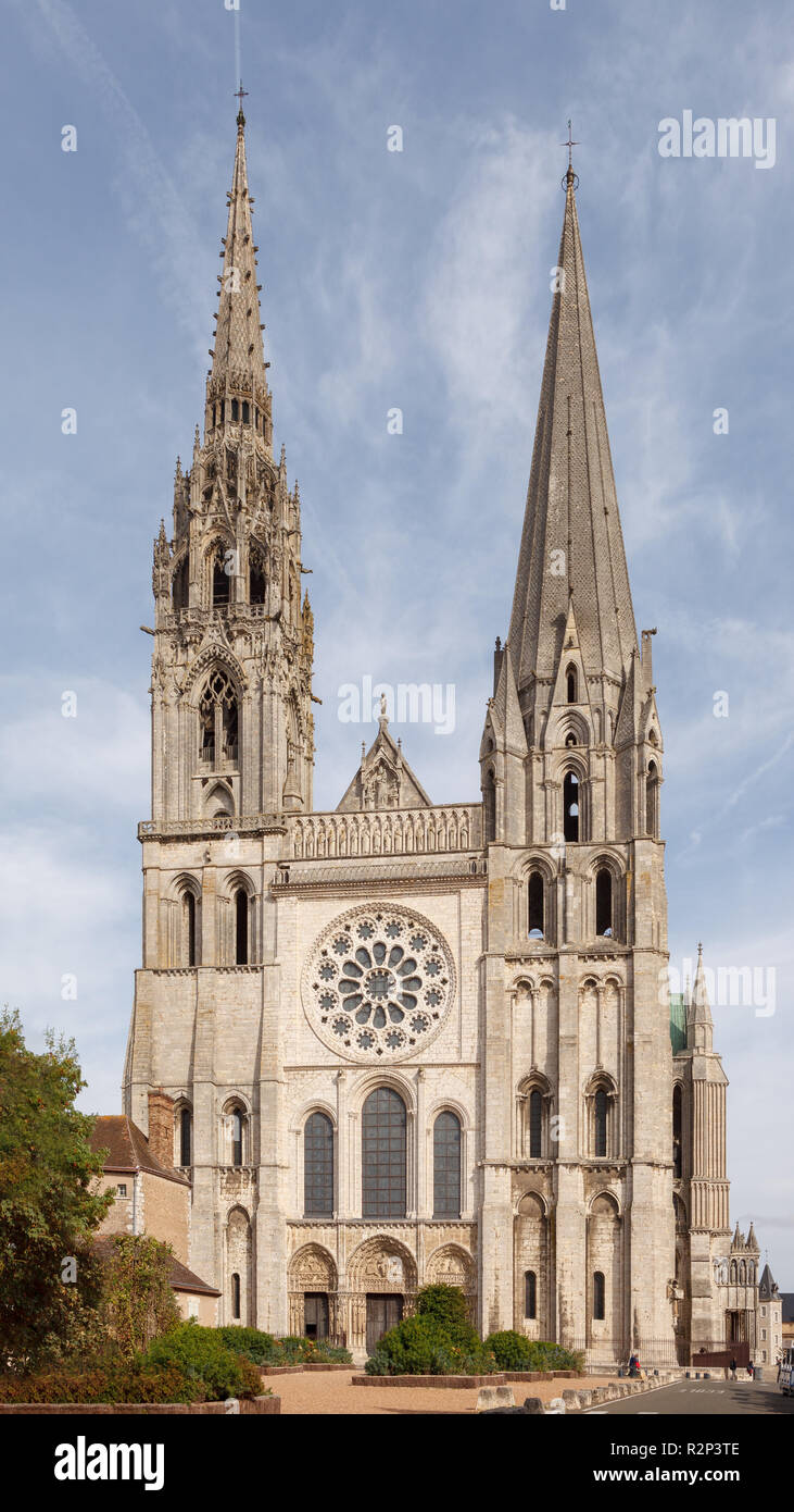 La cathédrale de Chartres ou la cathédrale de Notre-Dame de Chartres ...