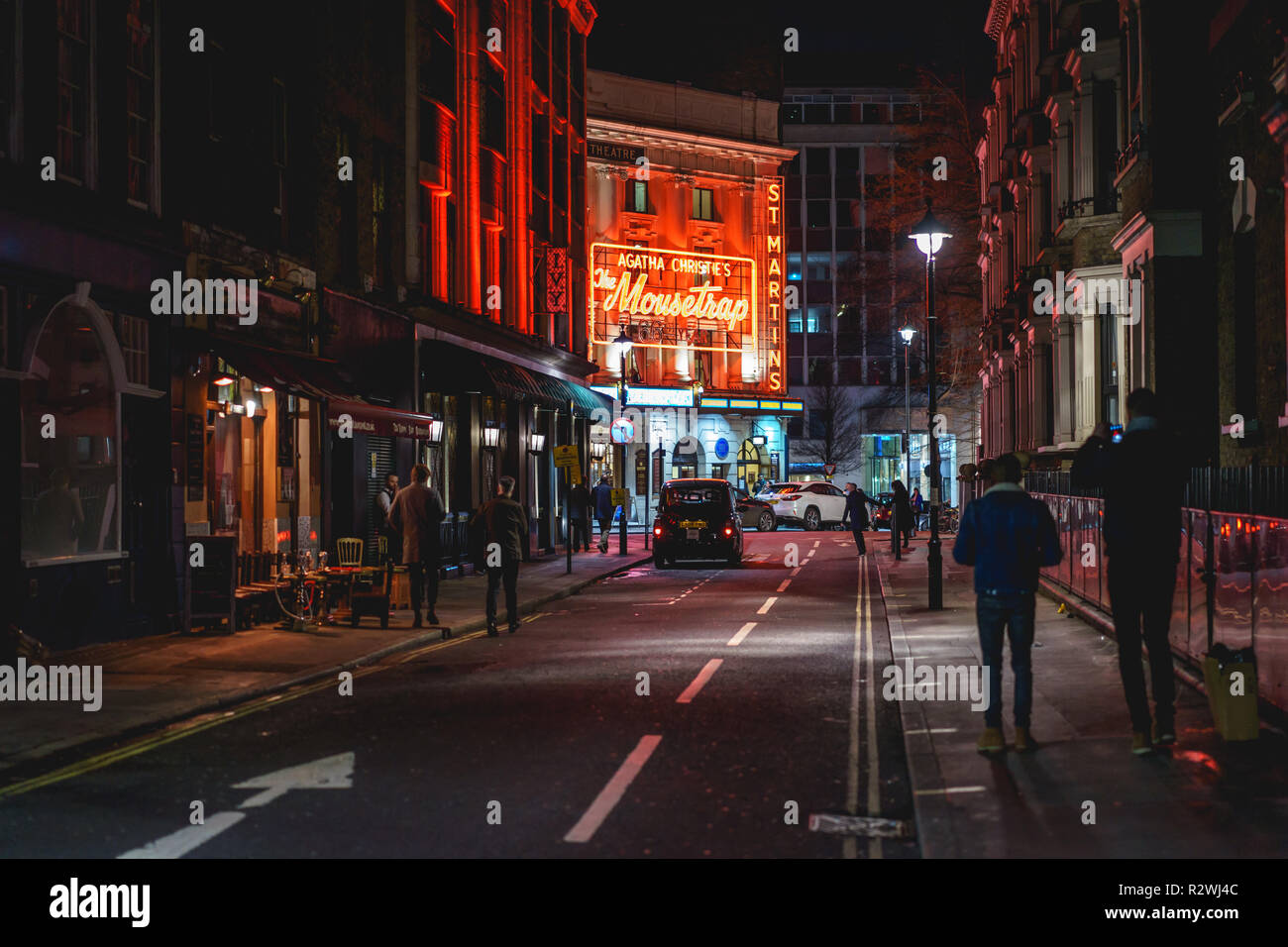 Londres, UK - Février, 2019. Un théâtre dans le West End, au centre de Londres la nuit. Banque D'Images