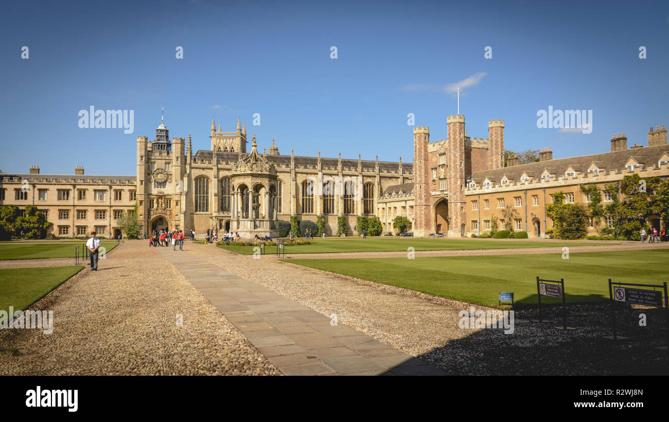 Cambridge, UK - Février, 2019. La cour interne de la Trinity College, un collège constituant de l'Université de Cambridge. Banque D'Images