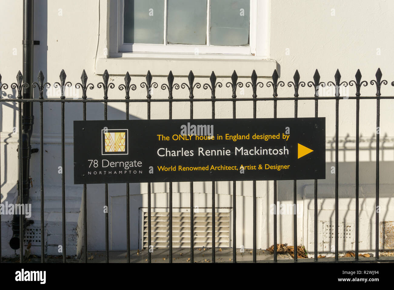 78 Derngate, Northampton, Royaume-Uni ; une maison géorgienne a noté pour son intérieur rénové par l'architecte Charles Rennie Mackintosh pour W J Bassett-Lowke Banque D'Images