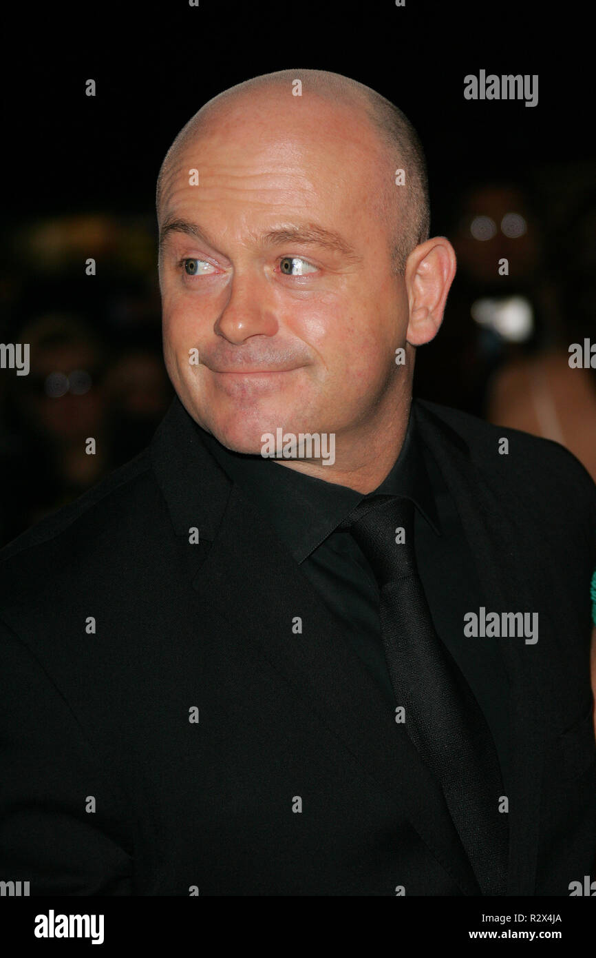 ROSS KEMP NATIONAL TELEVISION AWARDS 2005 Royal Albert Hall Londres Angleterre 25 octobre 2005 Banque D'Images